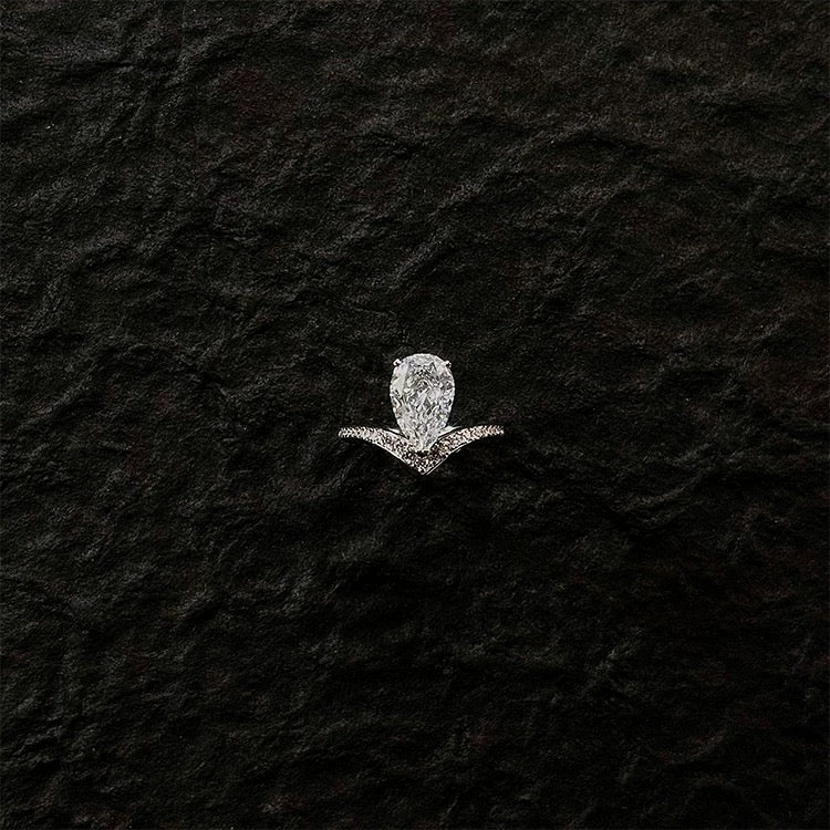 Pear shaped Crown Mozambique Diamond Ring